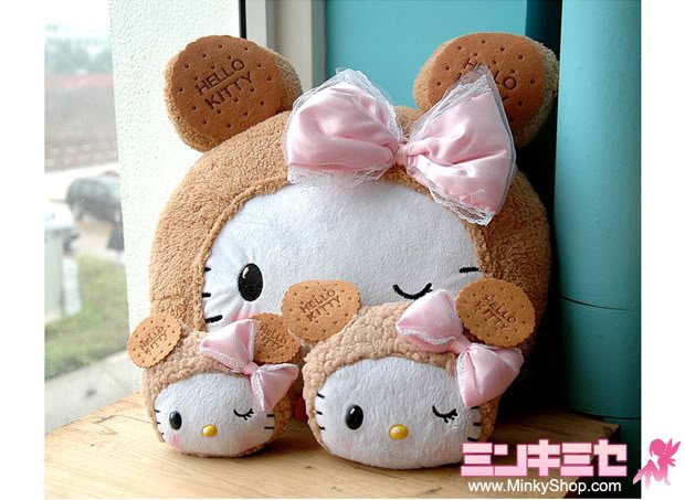 Sanrio Biscuit Bear Hello Kitty Purse/Make-up Bag